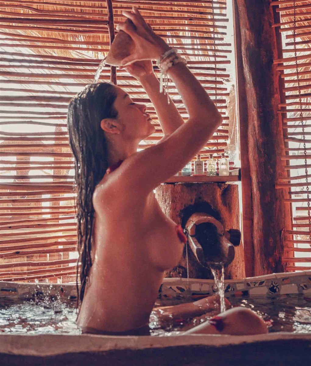 Arianny Celeste nude. Photo - 43