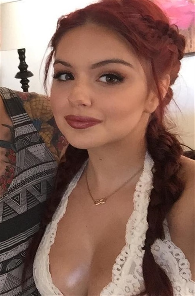 Ariel Winter nude. Photo - 31