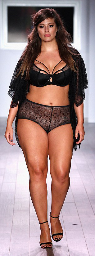 Ashley Graham nude. Photo - 31