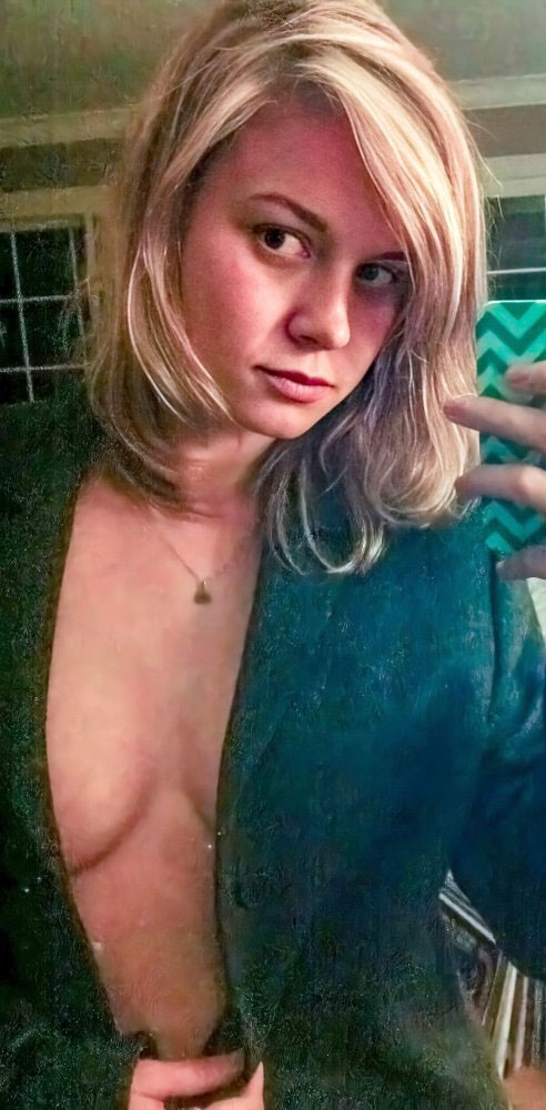 Brie Larson nude. Photo - 616