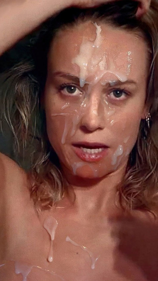 Brie Larson nude. Photo - 649