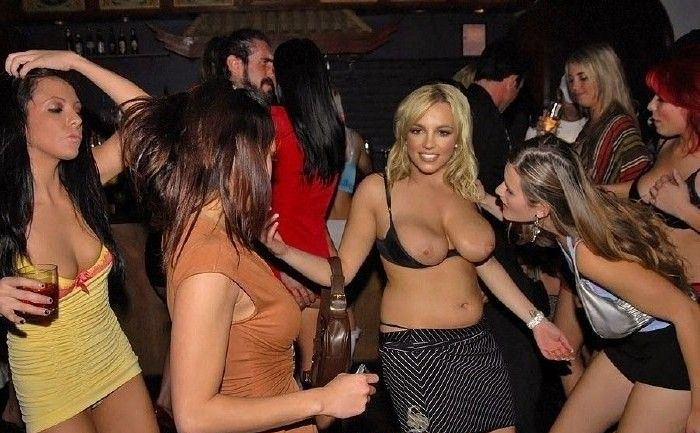 Britney Spears nude. Photo - 108