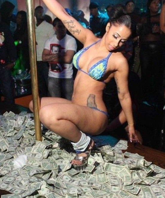 Cardi B nude. Photo - 23