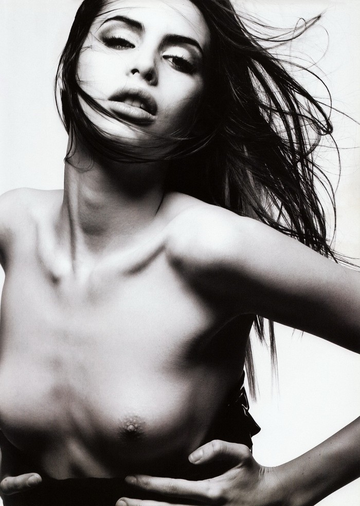 Charlotte Kemp Muhl nude. Photo - 15