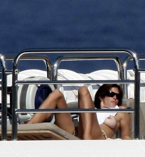 Cindy Crawford nude. Photo - 3