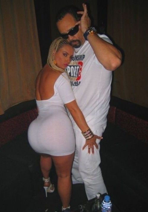 Coco Austin nude. Photo - 1