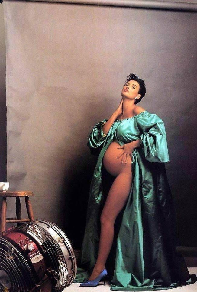 Demi Moore nude. Photo - 1