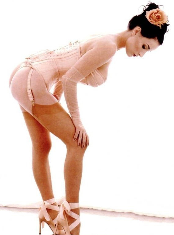 Dita Von Teese nude. Photo - 22
