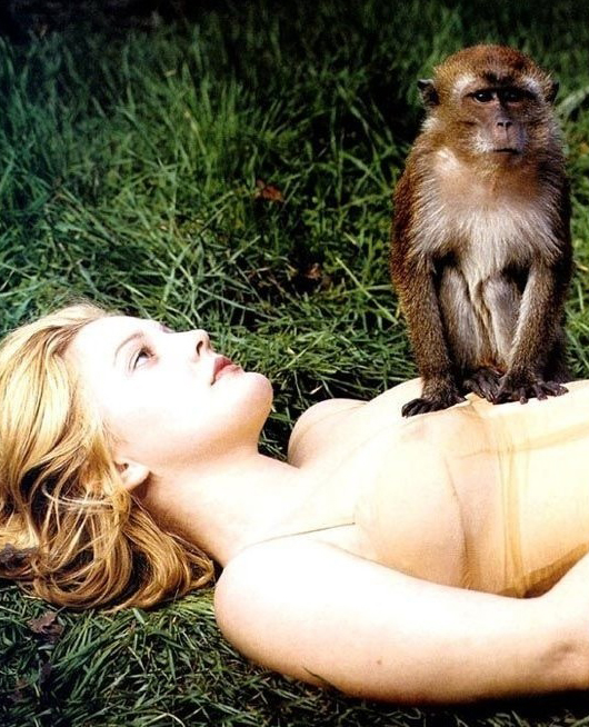 Drew Barrymore nude. Photo - 18