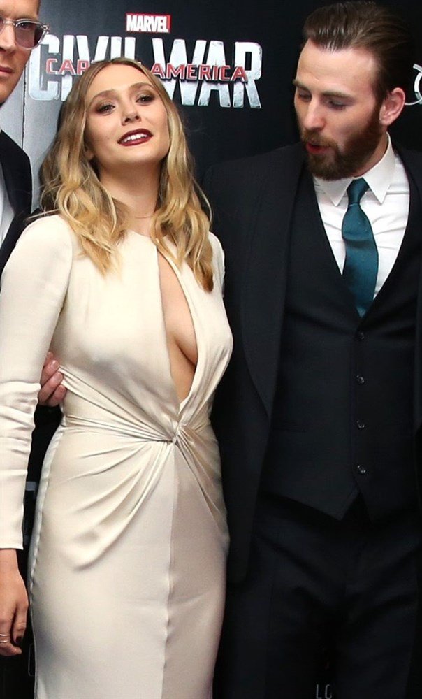 Elizabeth Olsen nude. Photo - 339