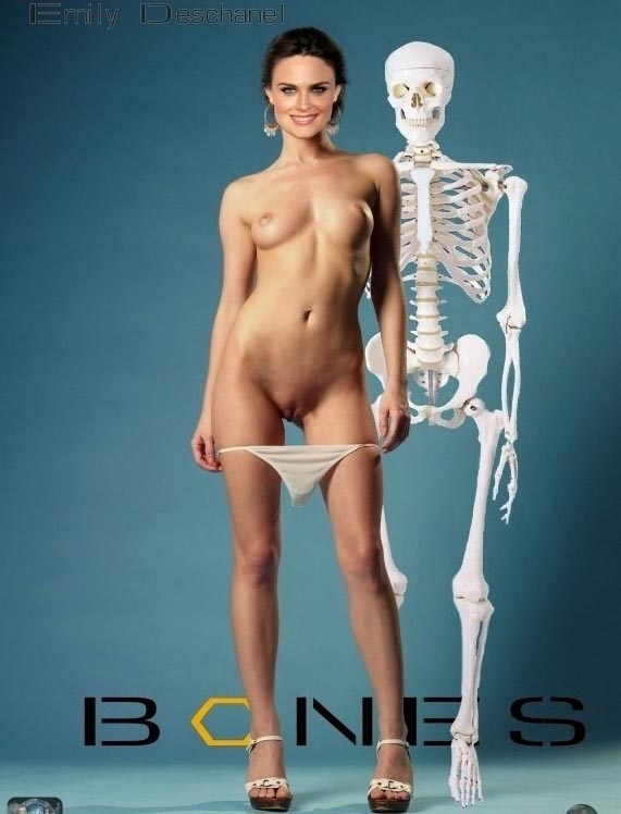 Emily Deschanel nude. Photo - 9