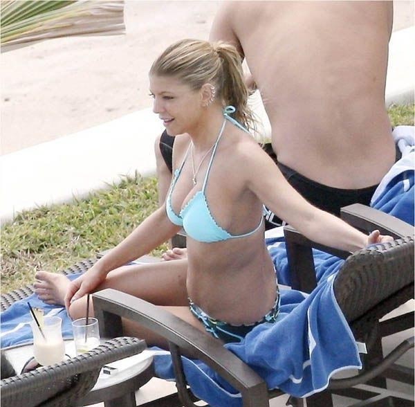 Fergie nude. Photo - 12