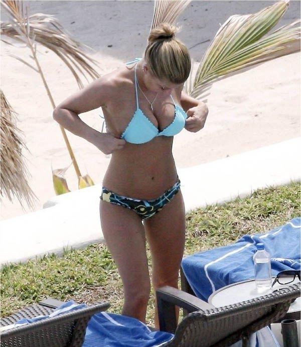 Fergie nude. Photo - 13