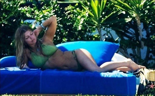 Fergie nude. Photo - 3