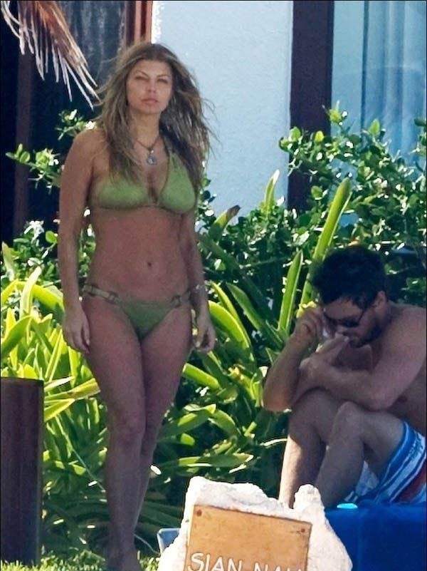 Fergie nude. Photo - 5