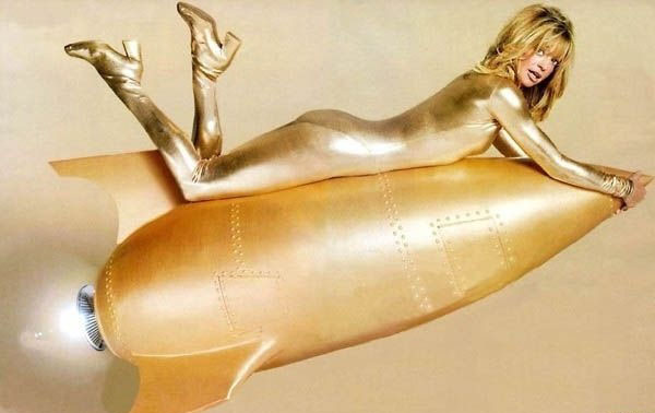 Goldie Hawn nude. Photo - 8