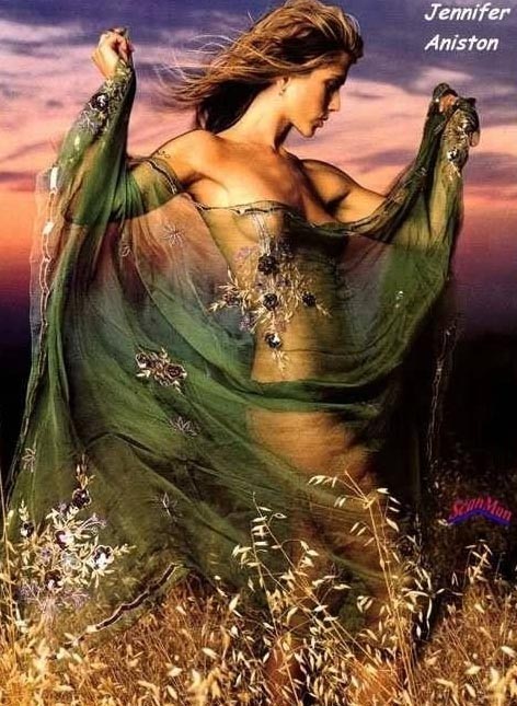 Jennifer Aniston nude. Photo - 6