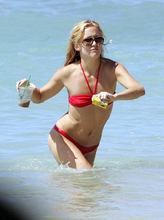 Kate Hudson nude. Photo - 12