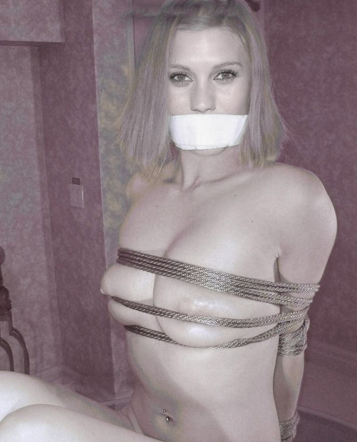 Katee Sackhoff nude. Photo - 11