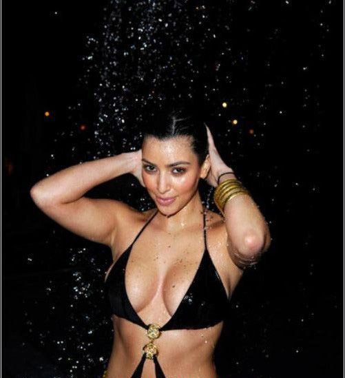 Kim Kardashian nude. Photo - 39