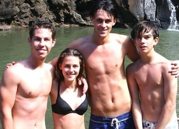 Kristen Stewart nude. Photo - 7