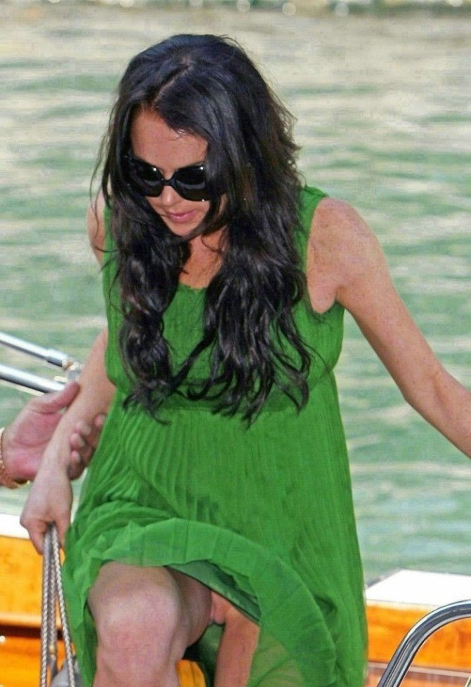 Lindsay Lohan nude. Photo - 25