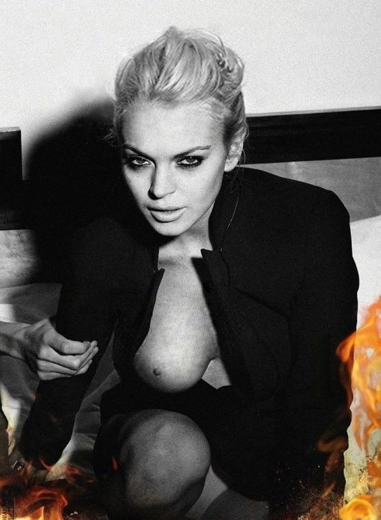 Lindsay Lohan nude. Photo - 85