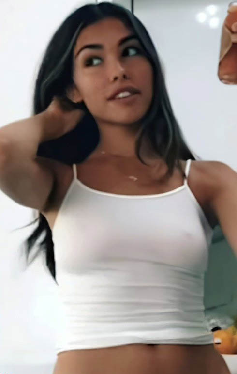 Madison Beer nude. Photo - 29