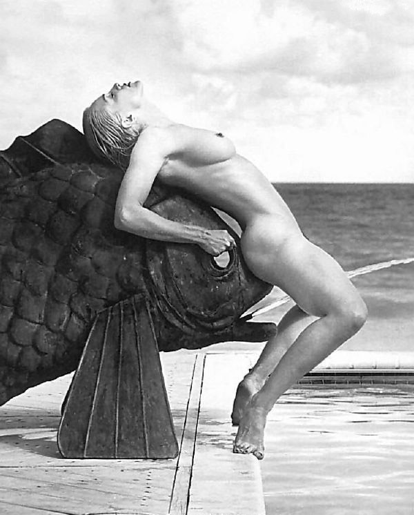 Madonna nude. Photo - 30