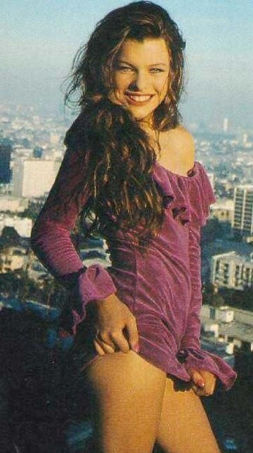 Milla Jovovich nude. Photo - 14