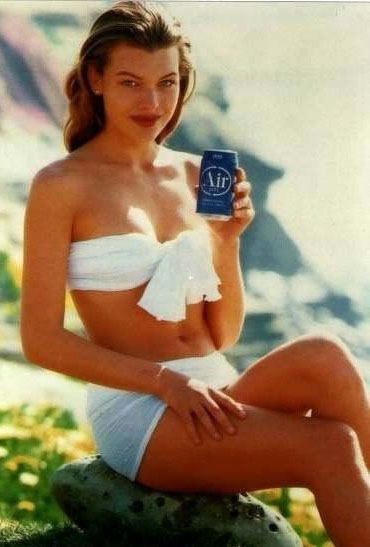 Milla Jovovich nude. Photo - 29