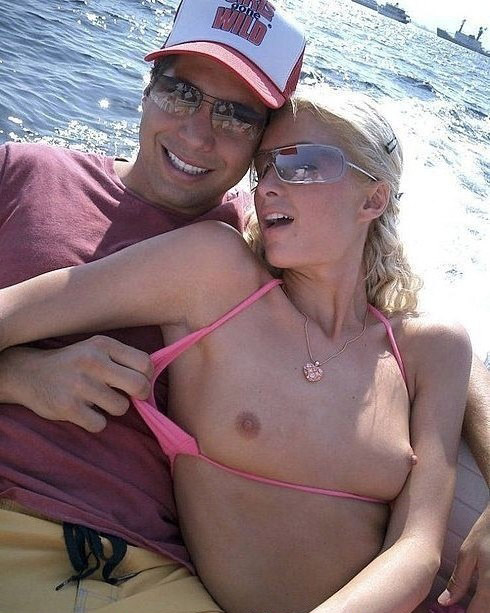Paris Hilton nude. Photo - 10