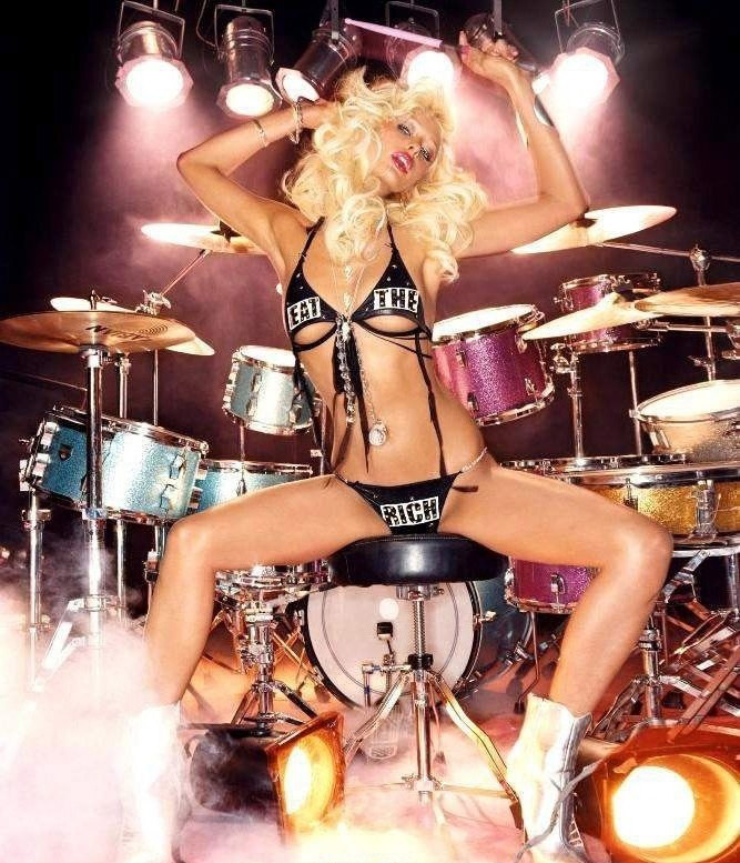 Paris Hilton nude. Photo - 8