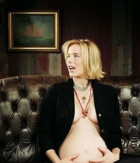 Tea Leoni nude. Photo - 3