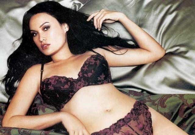 Tia Carrere nude. Photo - 23